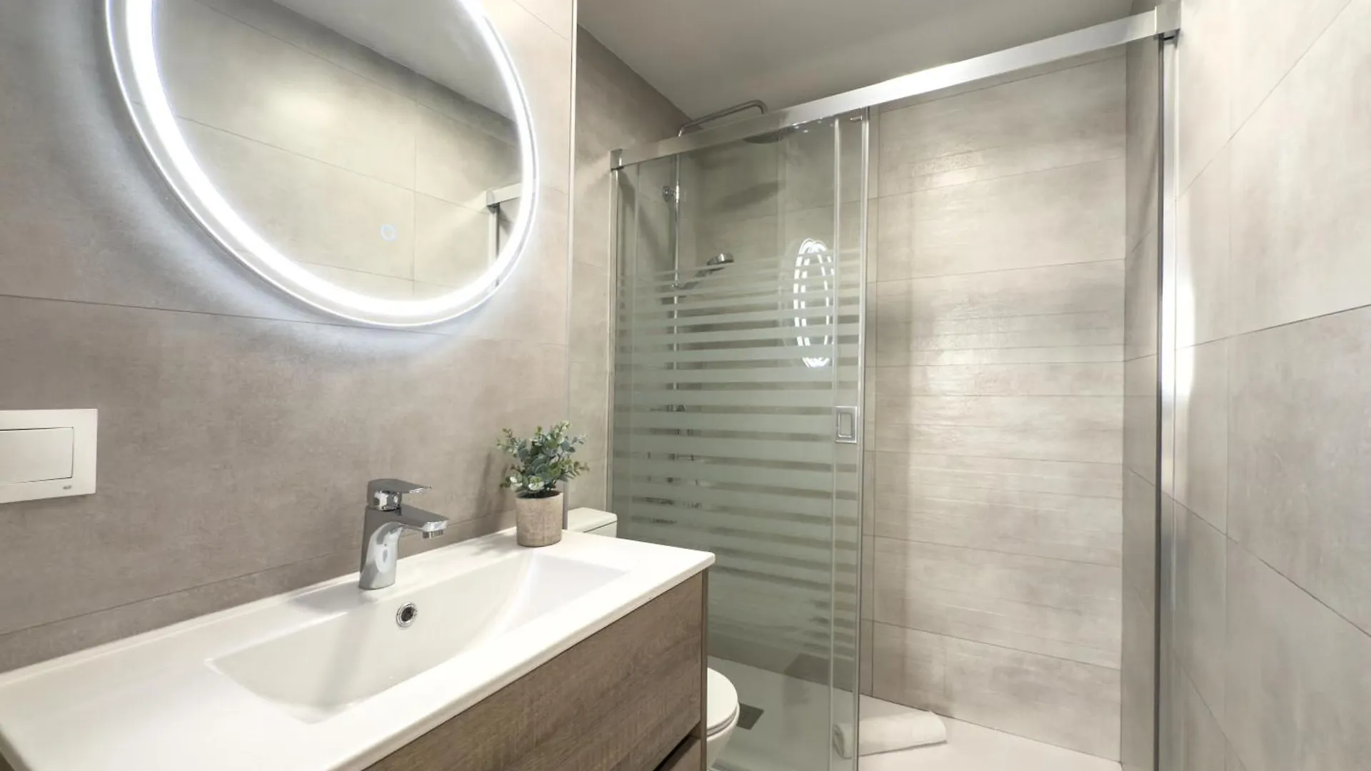 Hanami Avenida De Espana Mountain View 5H Estepona Apartamento